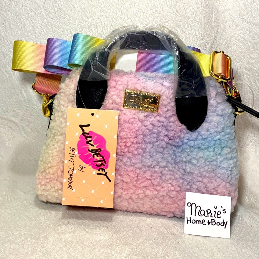Betsey Johnson Luv Crossbody Purse Hand Bag faux fur furry sherpa teddy pink NWT